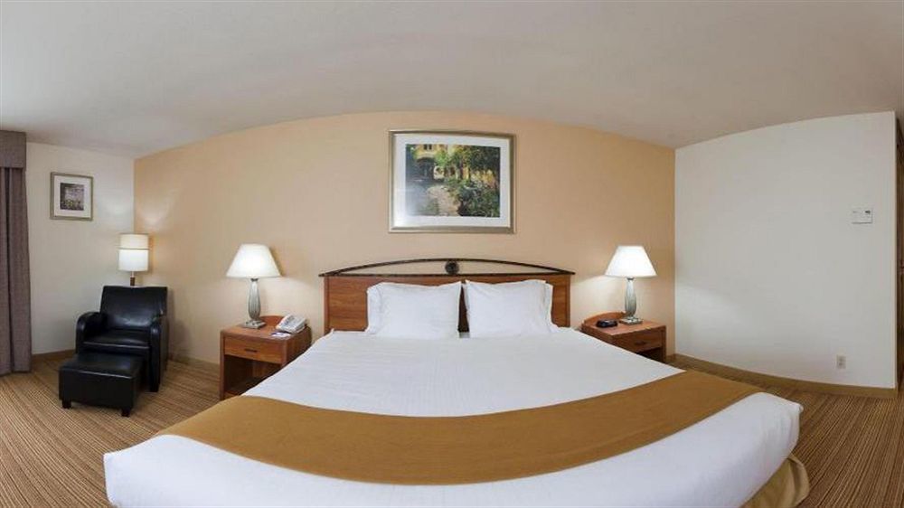 Holiday Inn Express Hotel Germantown - Northwest Milwaukee, An Ihg Hotel Екстериор снимка